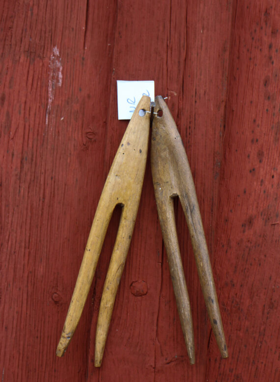 2 gamle redskaber